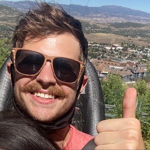 Meet your Posher, Collin